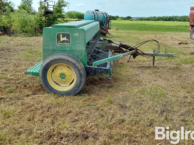 john-deere-450-image-4