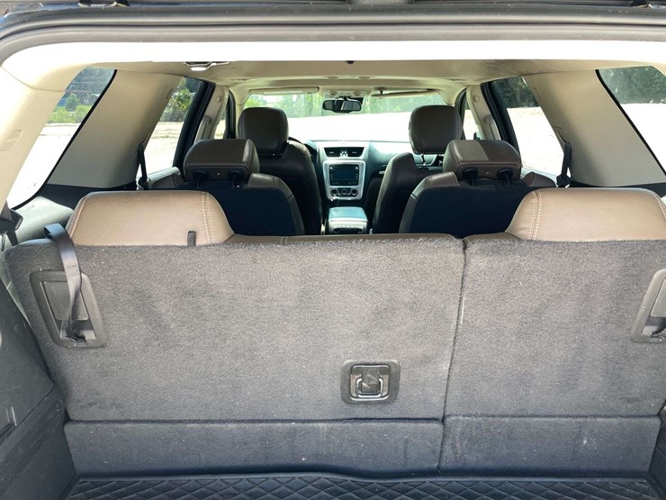 2016-gmc-acadia-image-15