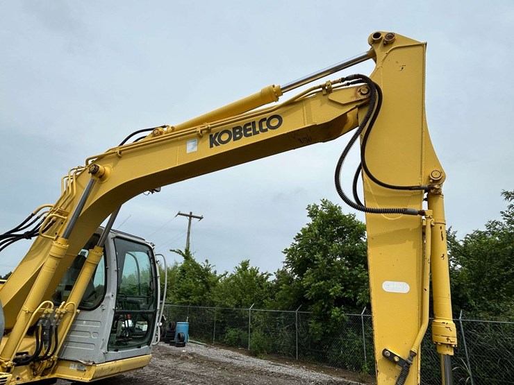 2003-kobelco-sk135sr-lc-image-13