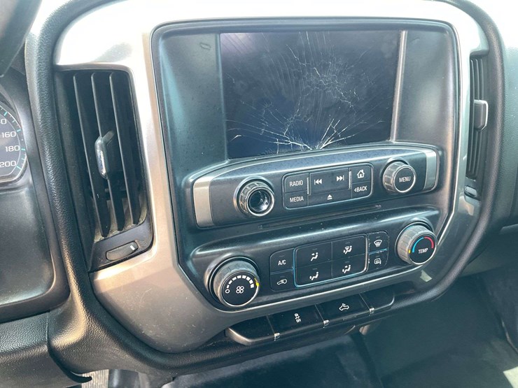2016-chevrolet-silverado-3500-image-13