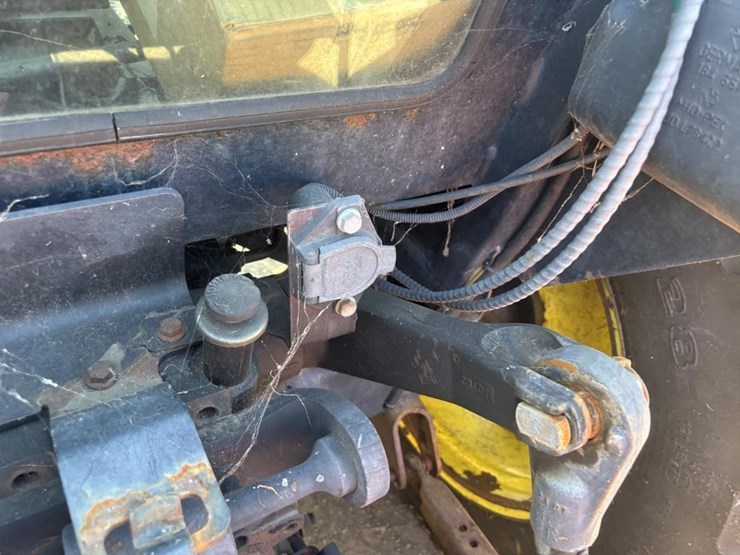 john-deere-5220-image-27
