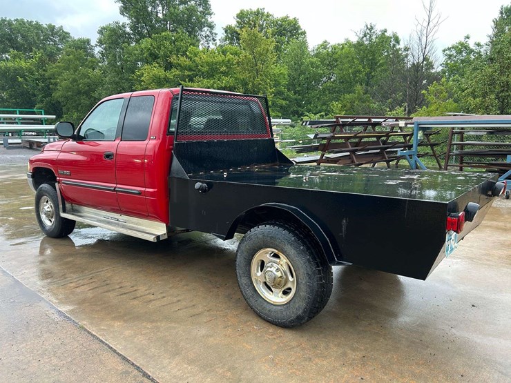 2001-dodge-2500-image-5