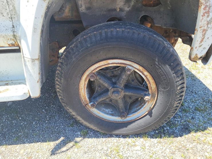 ford-f700-image-31