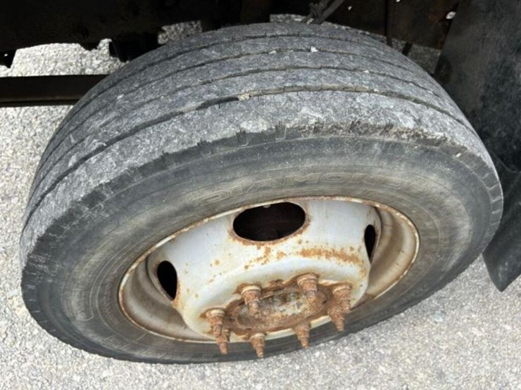 2002-ford-f550-image-69