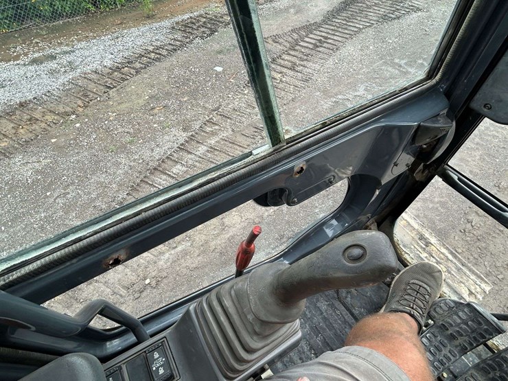 2006-deere-350d-lc-image-68