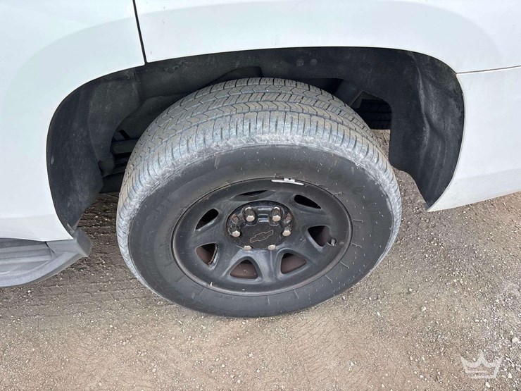 2019-chevrolet-tahoe-image-26