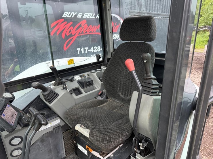 2022-bobcat-e88-image-19