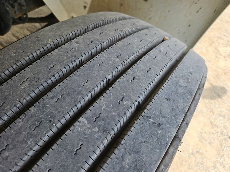 2011-case-ih-4400-image-48