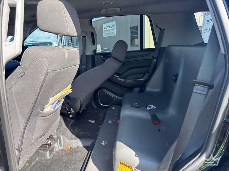 2018-chevrolet-tahoe-image-16