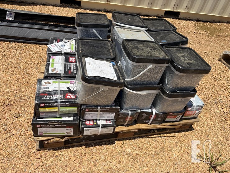 pallet-of-miscellaneous-nails-image-2