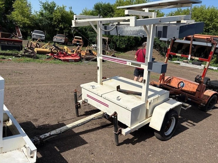 2002-road-sign-trailer-image-5