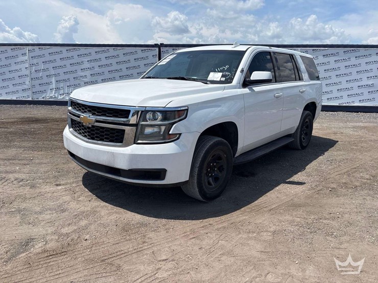 2019-chevrolet-tahoe-image-1
