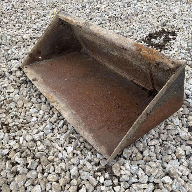 47 inch Bucket Attachment