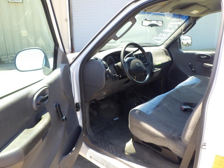 2004-ford-f150-image-5