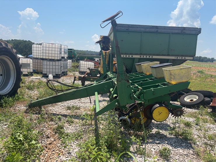 john-deere-7000-image-3