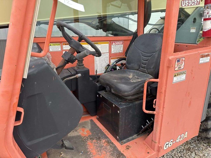 2007-jlg-g6-42a-image-14
