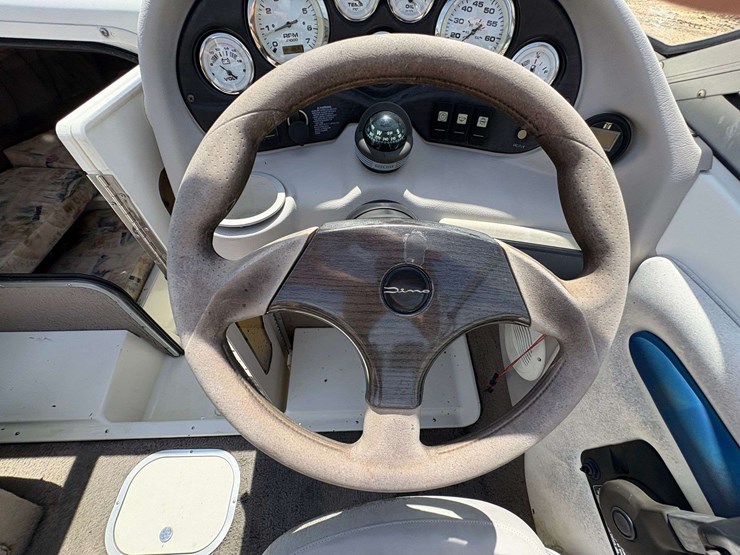 2004-stingray-200cs-cabin-boat-w/trailer-image-22