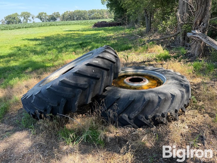 20.8r42-tires-&-rims-image-9