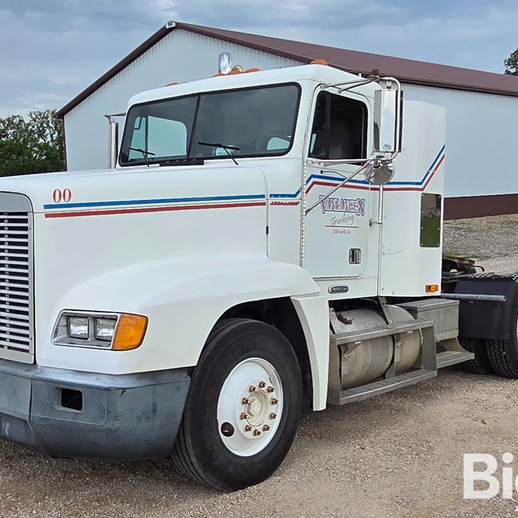 2000 FREIGHTLINER FLD120
