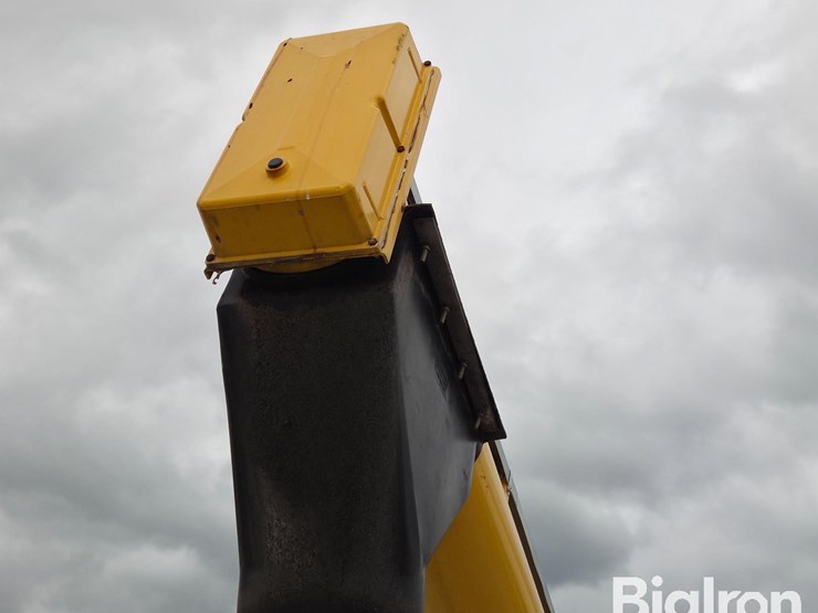 2020-westfield-wr-100-31-auger-image-12