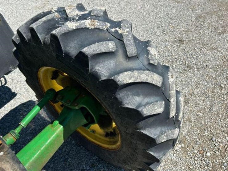 2016-john-deere-5085e-image-57