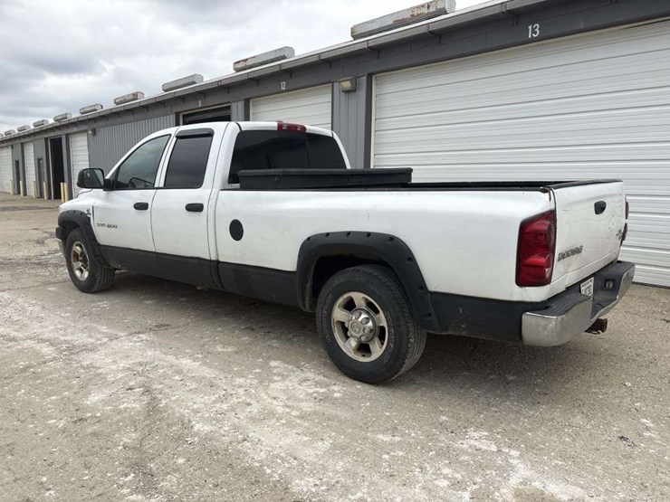 2008-dodge-1500-image-2