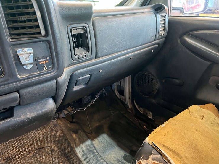 1999-chevrolet-1500-image-37