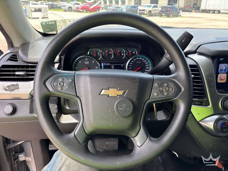 2018-chevrolet-tahoe-image-6