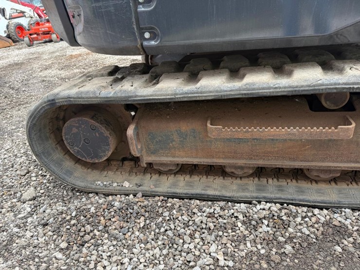 2022-bobcat-e88-image-12