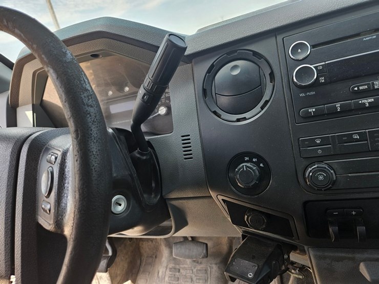 2013-ford-f350-image-28