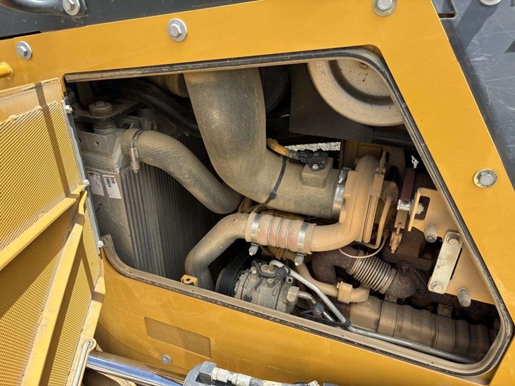 deere-700l-image-16