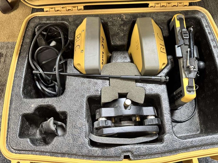 topcon-hiper-vr-gnss-receiver-image-2