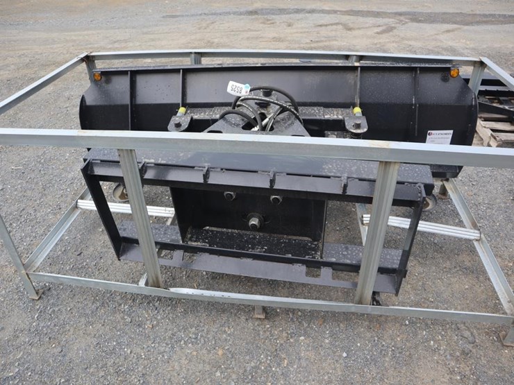 84in-jct-quick-attach-dozer-blade-image-4