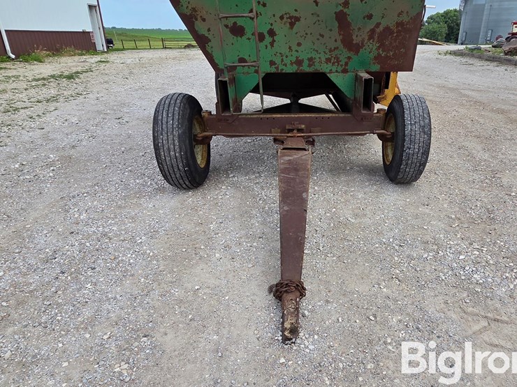 dakon-1212-dakon-gravity-wagon-with-hydraulic-auger-image-9