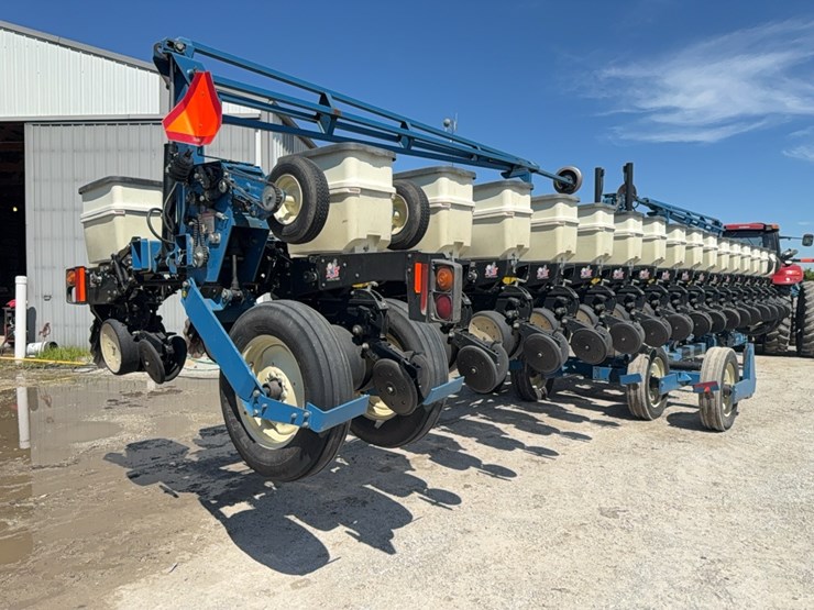 kinze-3600-image-6