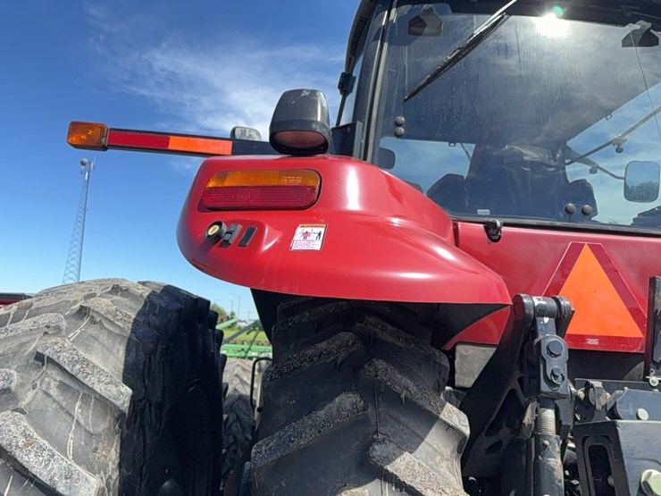 2011-case-ih-magnum-290-image-29
