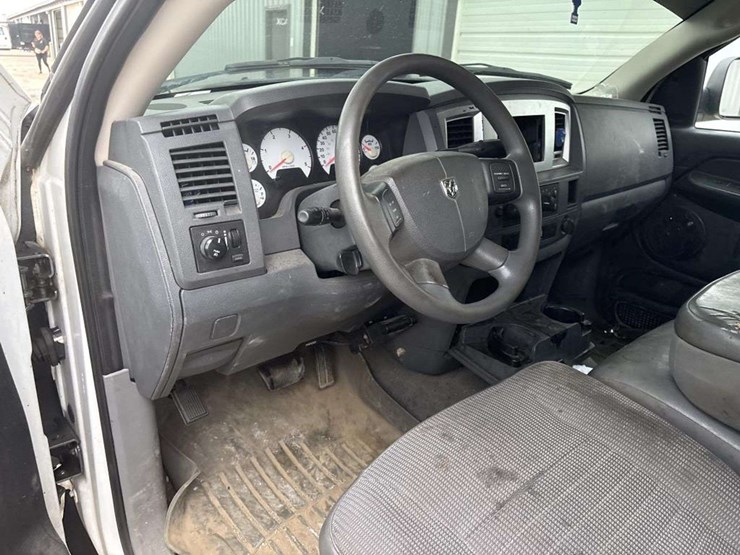 2008-dodge-1500-image-17