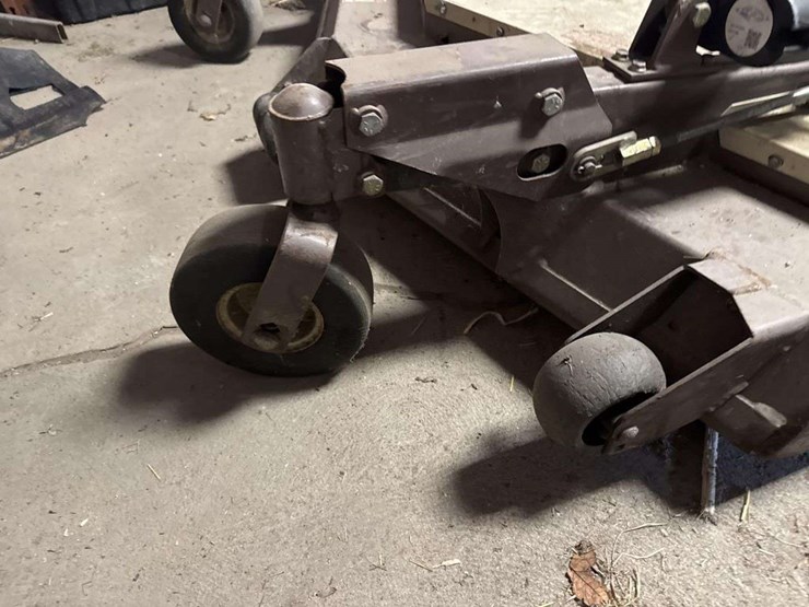 grasshopper-61-inch-mower-deck-image-4