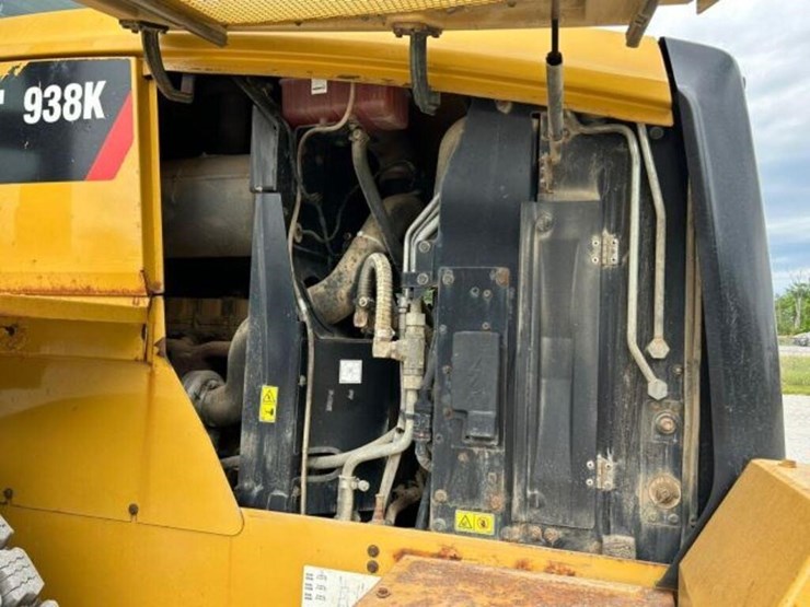 2016-caterpillar-938k-image-23