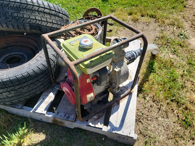 (2)-buckets-of-horse-shoes,-(2)-235/60r15-tires,-(1)-honda-wb20t-gas-motor-w/transfer-pump-image-8