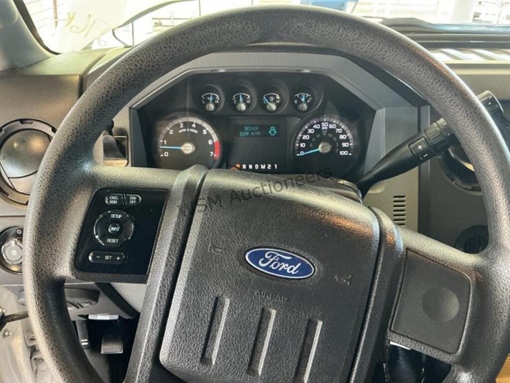 2015-ford-f350-image-21