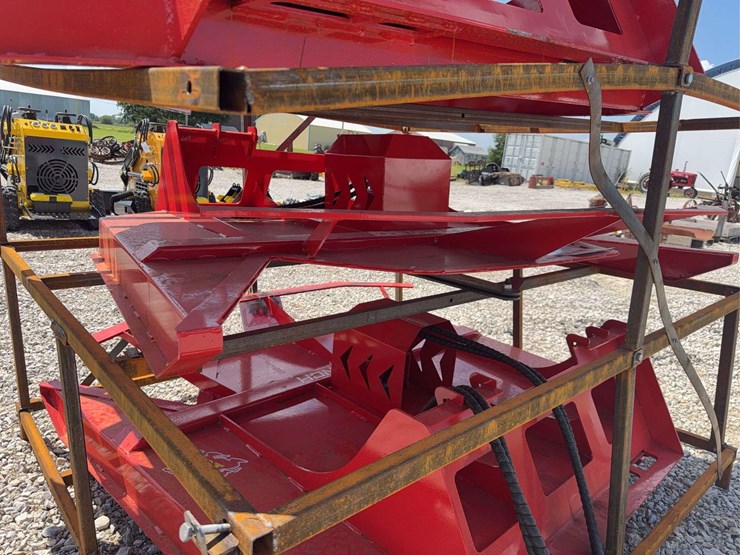 sdlanch-ssbca1000-skid-steer-brush-cutter-attachment-image-2