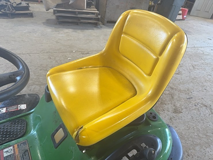 john-deere-l120-image-12