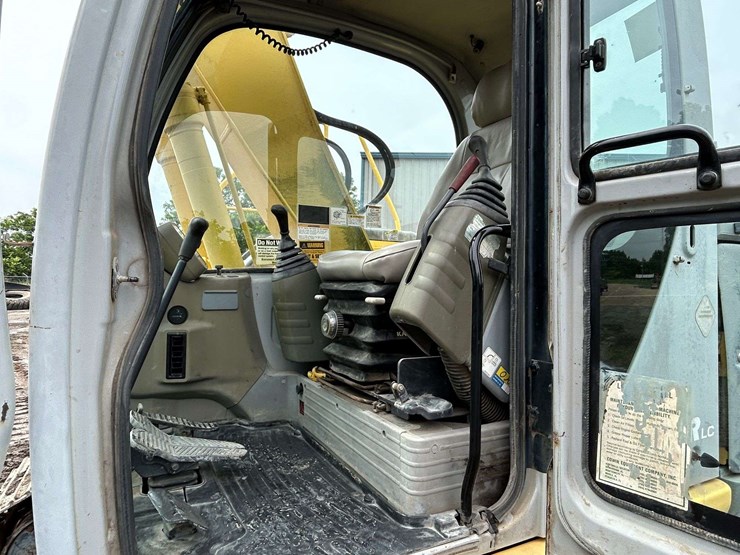 2003-kobelco-sk135sr-lc-image-55