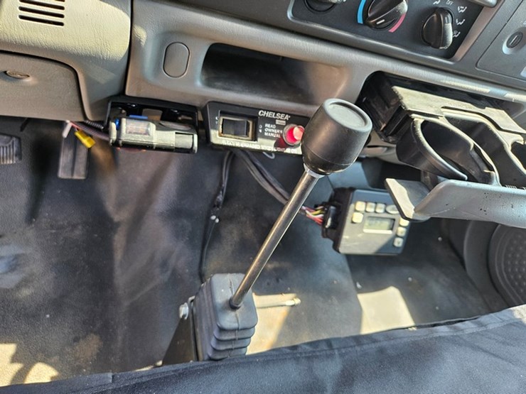 2003-ford-f550-image-31