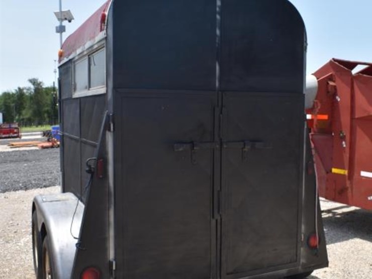 2-horse-horse-trailer-(plate-#-fhs-x94)-image-4