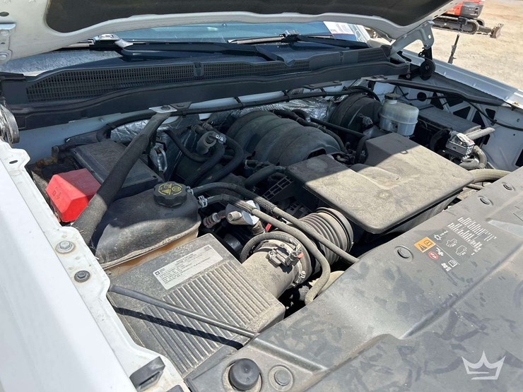 2015-chevrolet-silverado-image-9