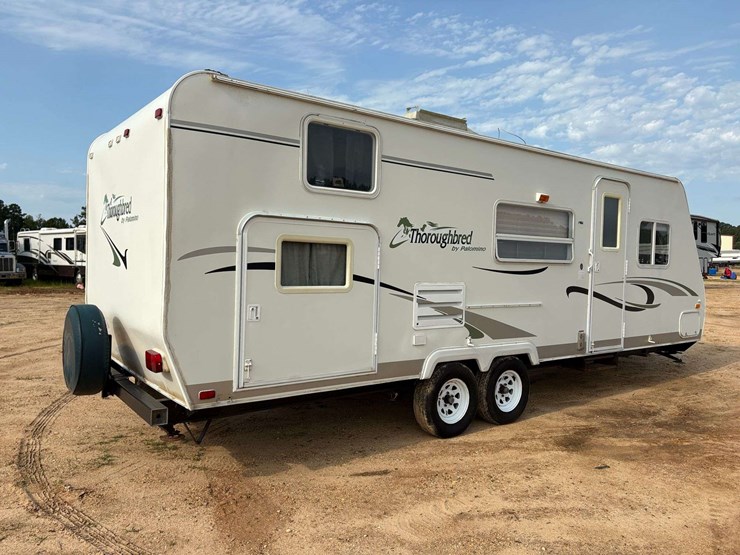 2004-palomino-"thoroughbred"-travel-trailer-image-3