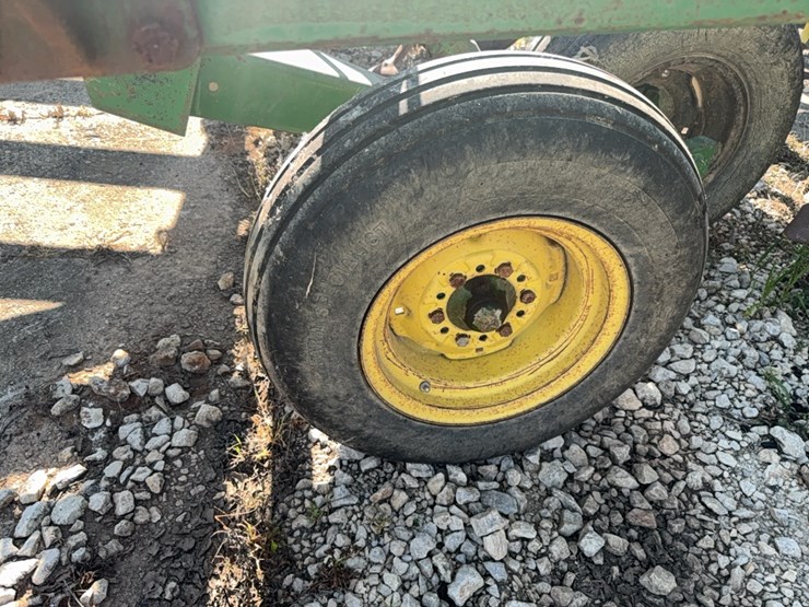 john-deere-724-image-23