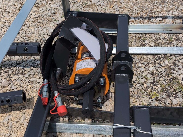 (1)-wolverine-skid-steer-auger-drive-&-bit-12"/18"-adb-13-1218r-image-3